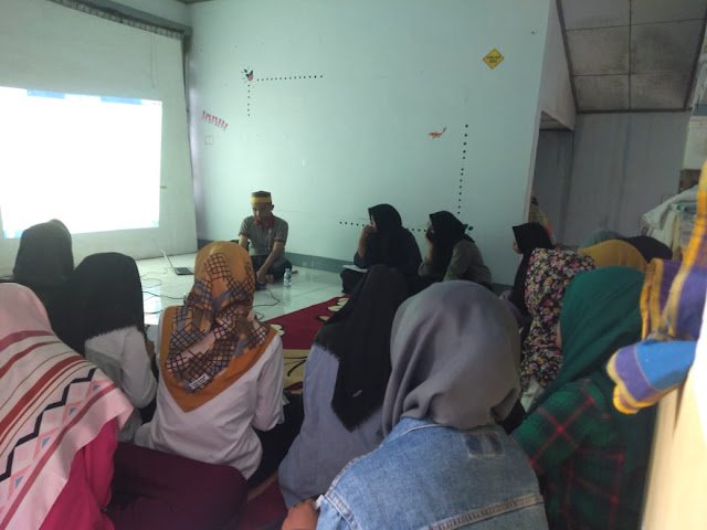 Praktik Penulisan Skripsi Tesis di Parepare 26 Desember 2018